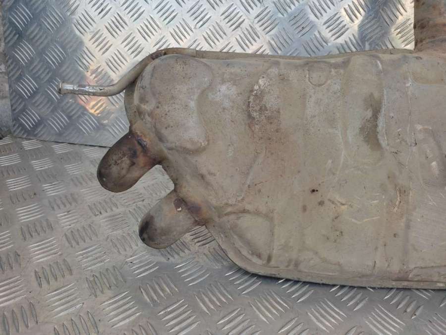 Банка глушителя задняя  Volkswagen Touran 1 2007г. | Фото № 2   Банка глушителя задняя  Volkswagen Touran 1 2007г. - Фото 2