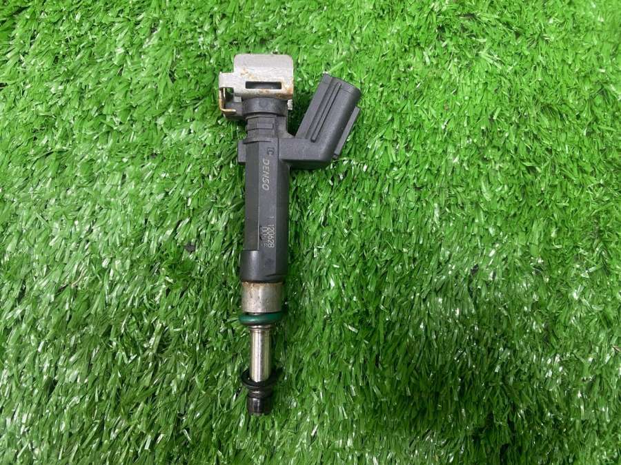 166001KT0A Форсунка топливная  Nissan Juke YF15 F15 2013г. | Фото № 1  166001KT0A Форсунка топливная  Nissan Juke YF15 F15 2013г. - Фото 1