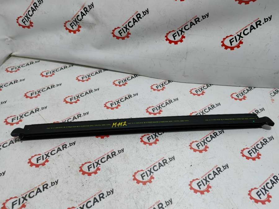 M1PBS20570 Молдинг стекла двери передней правой внутренний Ford Bronco Sport 2021г. | Фото № 1 M1PBS20570 Молдинг стекла двери передней правой внутренний Ford Bronco Sport 2021г. - Фото 1