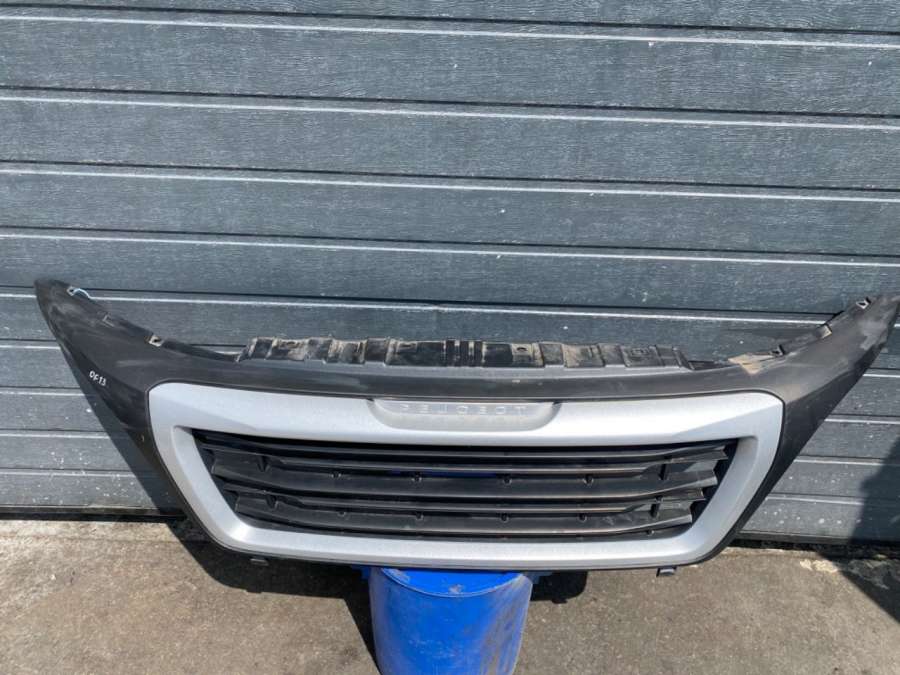 1314847070 Решетка радиатора Peugeot Boxer 3 2021г. | Фото № 3 1314847070 Решетка радиатора Peugeot Boxer 3 2021г. - Фото 3