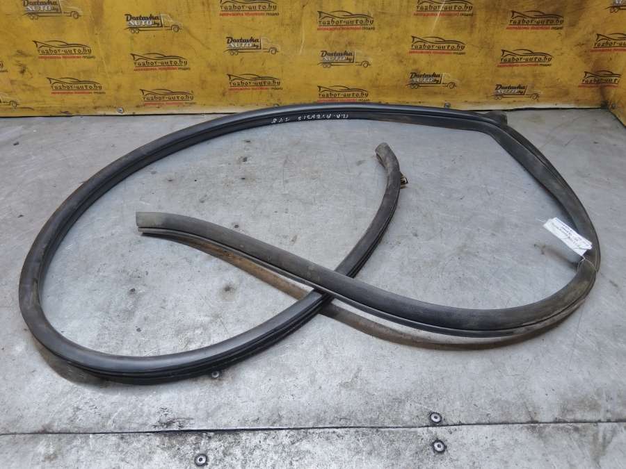 Уплотнитель двери передней левой Toyota Avensis Хэтчбэк 5 дв. 2004г. | Фото № 3 Уплотнитель двери передней левой Toyota Avensis Хэтчбэк 5 дв. 2004г. - Фото 3