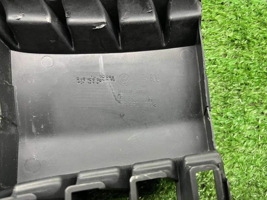 3B0853665 Заглушка (решетка) в бампер Volkswagen Passat B5 2005г. | Фото № 6 3B0853665 Заглушка (решетка) в бампер Volkswagen Passat B5 2005г. - Фото 6