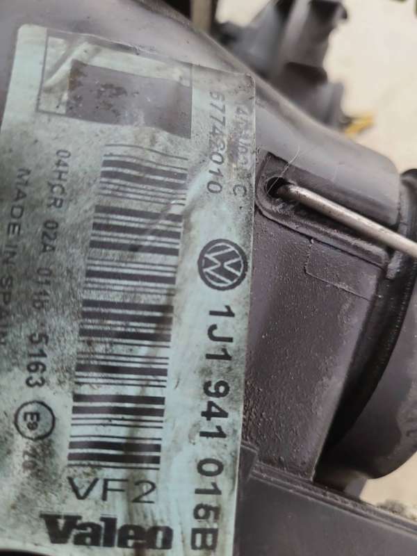 1J1941015B Фара левая Volkswagen Golf 4 хетчбэк 3 дв. 2003г. | Фото № 5 1J1941015B Фара левая Volkswagen Golf 4 хетчбэк 3 дв. 2003г. - Фото 5