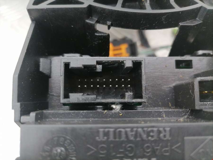 61880052 Переключатель дворников (стеклоочистителя) Renault Scenic 2 (2003-2009) Минивэн 2004г. | Фото № 6 61880052 Переключатель дворников (стеклоочистителя) Renault Scenic 2 (2003-2009) Минивэн 2004г. - Фото 6