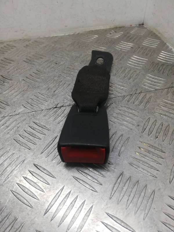 9117261 Замок ремня безопасности задний  BMW 1 купе 2008г. | Фото № 2  9117261 Замок ремня безопасности задний  BMW 1 купе 2008г. - Фото 2