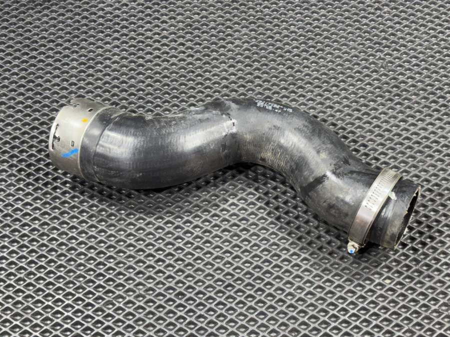 LX61-6C646-JA Патрубок интеркулера  Ford Bronco Sport  2021г. | Фото № 2  LX61-6C646-JA Патрубок интеркулера  Ford Bronco Sport  2021г. - Фото 2