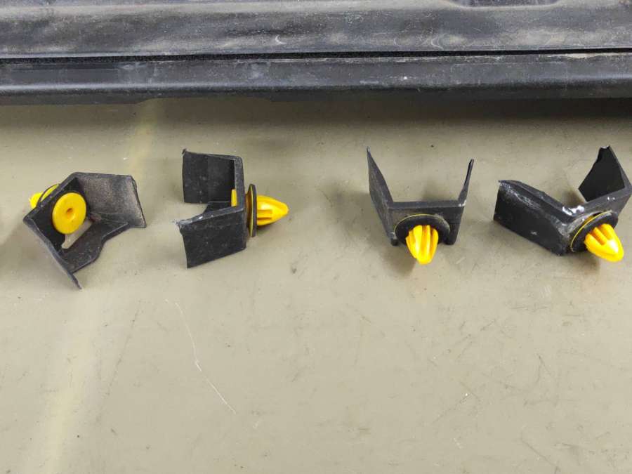 TK4851RA1 Молдинг двери передней правой Mazda CX-9 внедорожник 5 дв. 2020г. | Фото № 4 TK4851RA1 Молдинг двери передней правой Mazda CX-9 внедорожник 5 дв. 2020г. - Фото 4