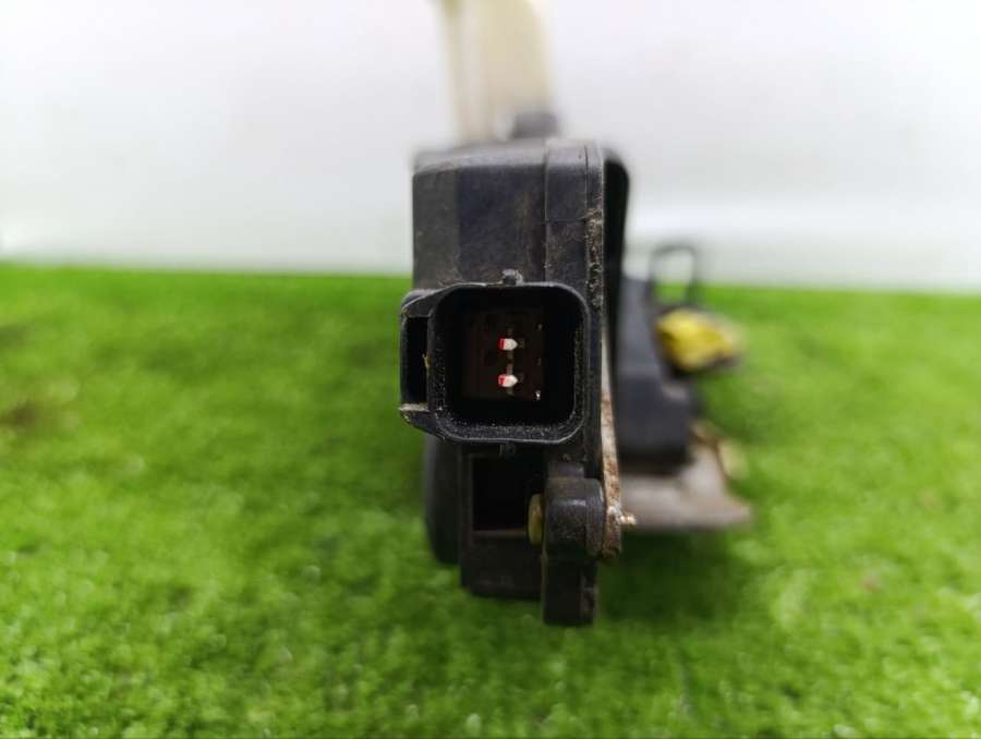 Замок двери задней левой Hyundai Santa FE 1 (SM) 2003г. | Фото № 3 Замок двери задней левой Hyundai Santa FE 1 (SM) 2003г. - Фото 3