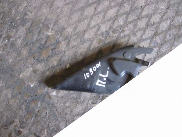 80293AV600 Уплотнитель двери передней левой Nissan Primera 0000г. | Фото № 1 80293AV600 Уплотнитель двери передней левой Nissan Primera 0000г. - Фото 1