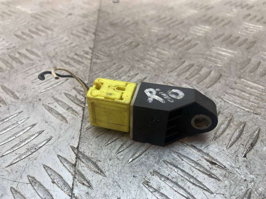 Датчик удара  Kia Rio 3 0000г. | Фото № 1   Датчик удара  Kia Rio 3 0000г. - Фото 1