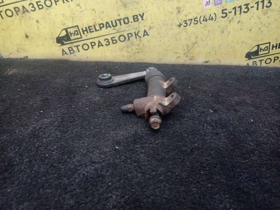 Цилиндр сцепления рабочий Hyundai Lantra J2 универсал 1997г. | Фото № 2 Цилиндр сцепления рабочий Hyundai Lantra J2 универсал 1997г. - Фото 2