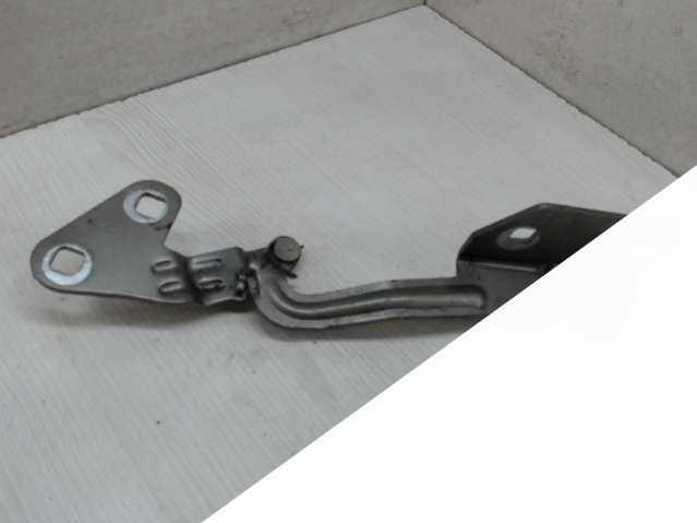 Петля капота,лево,перед Citroen Xsara Picasso (2004 - 2012) Минивен 2010г. | Фото № 2 Петля капота,лево,перед Citroen Xsara Picasso (2004 - 2012) Минивен 2010г. - Фото 2