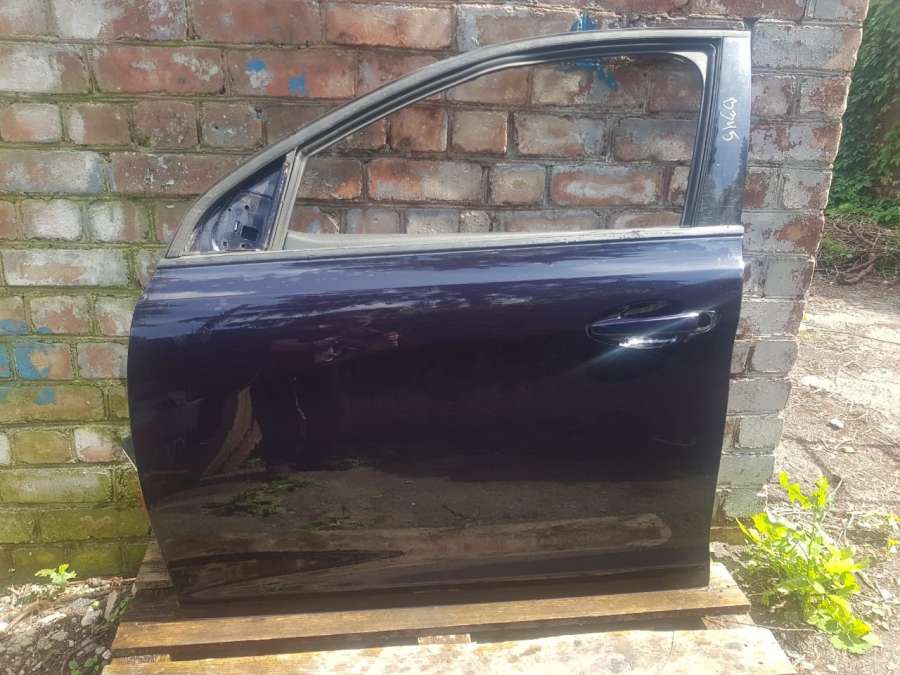 Дверь передняя левая Peugeot 308 2 2015г. | Фото № 1 Дверь передняя левая Peugeot 308 2 2015г. - Фото 1