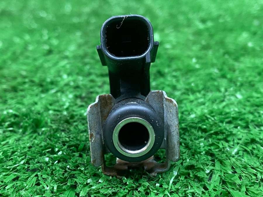 166001KT0A Форсунка топливная  Nissan Juke YF15 F15 2013г. | Фото № 4  166001KT0A Форсунка топливная  Nissan Juke YF15 F15 2013г. - Фото 4