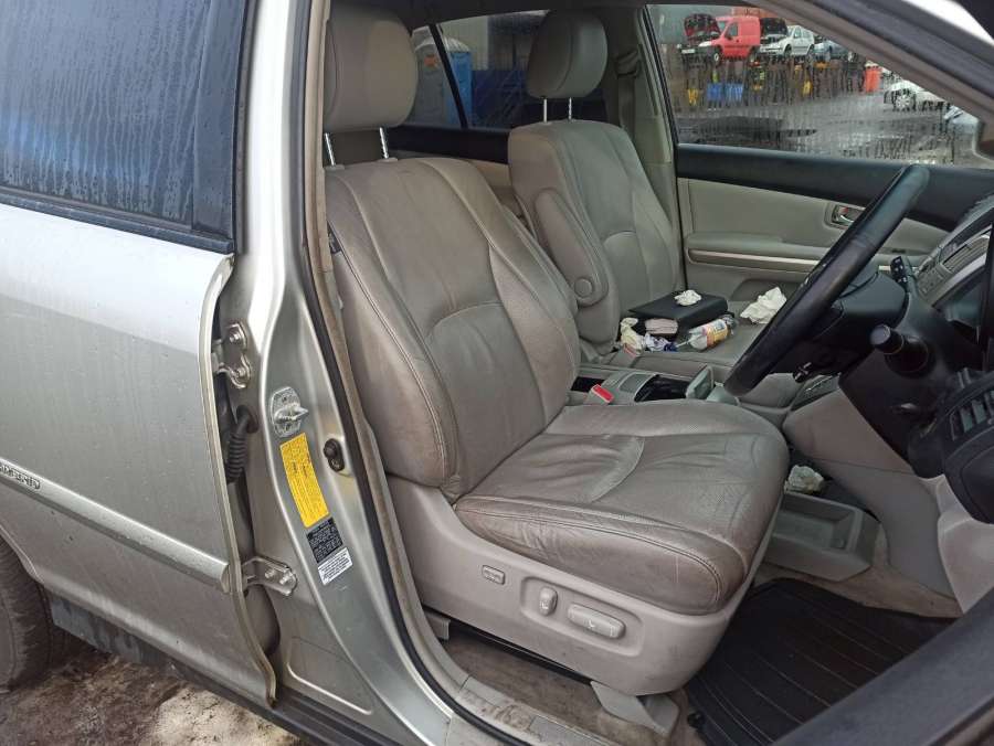 Блок комфорта Lexus RX 2 (XU30) (2003-2009) Внедорожник 5дв. 2007г. | Фото № 9 Блок комфорта Lexus RX 2 (XU30) (2003-2009) Внедорожник 5дв. 2007г. - Фото 9