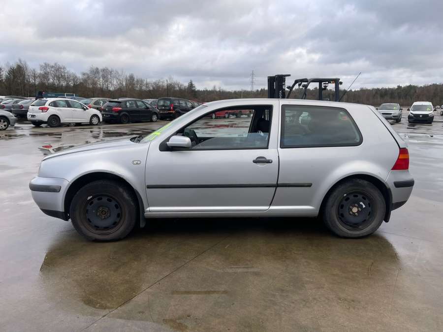 1J0721261D Цилиндр сцепления рабочий Volkswagen Golf 4 (1997-2004) Хетчбэк 3дв. 2001г. | Фото № 12 1J0721261D Цилиндр сцепления рабочий Volkswagen Golf 4 (1997-2004) Хетчбэк 3дв. 2001г. - Фото 12