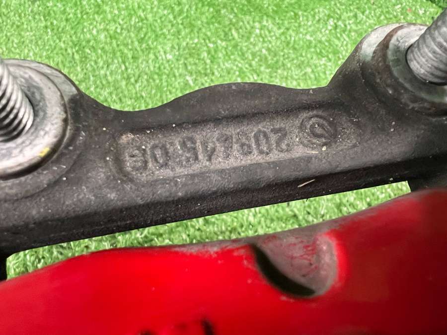 Суппорт тормозной задний левый Maserati Quattroporte 5 M156 2007г. | Фото № 7 Суппорт тормозной задний левый Maserati Quattroporte 5 M156 2007г. - Фото 7