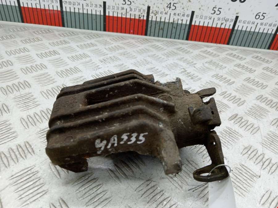 Суппорт задний левый Skoda Octavia 1U (1996-2010) Универсал 2003г. | Фото № 2 Суппорт задний левый Skoda Octavia 1U (1996-2010) Универсал 2003г. - Фото 2