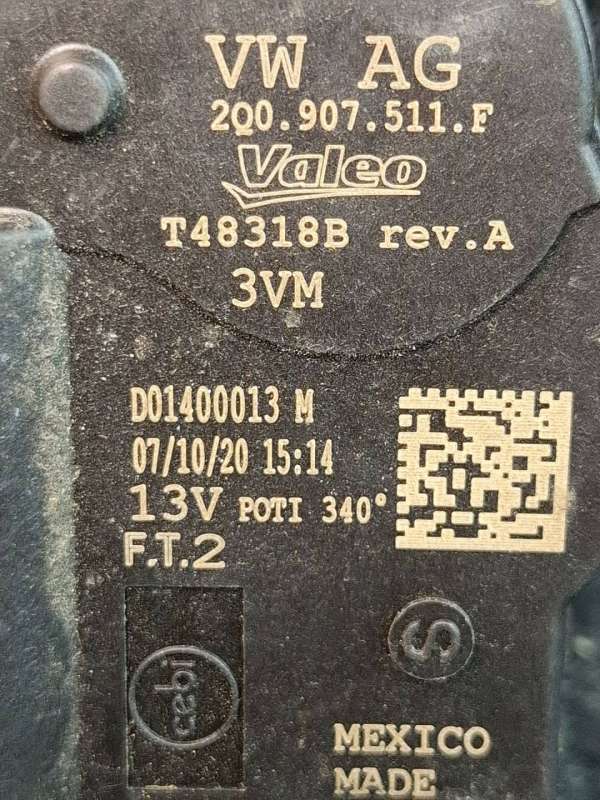 2Q0907511F Моторчик заслонки печки  Volkswagen Jetta 2021г. | Фото № 4  2Q0907511F Моторчик заслонки печки  Volkswagen Jetta 2021г. - Фото 4