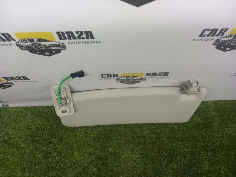 Козырек солнцезащитный правый   Volvo C30 2010г. | Фото № 2    Козырек солнцезащитный правый   Volvo C30 2010г. - Фото 2