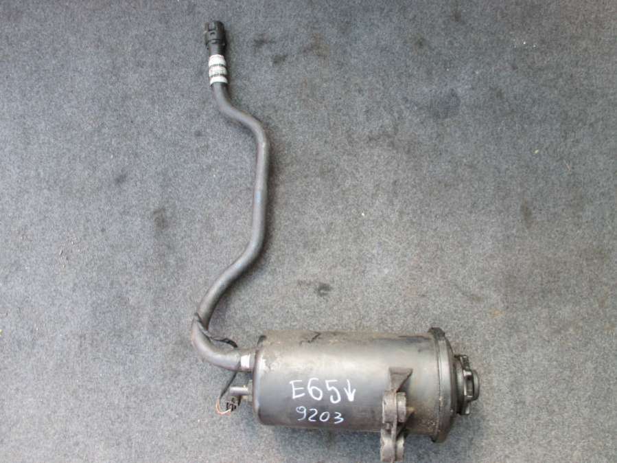 Бачок гидроусилителя BMW 7 E65/E66 2002г. | Фото № 1 Бачок гидроусилителя BMW 7 E65/E66 2002г. - Фото 1