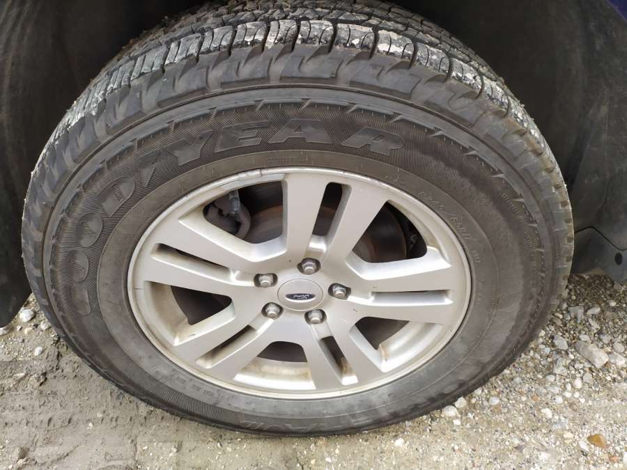 1L2T14K147AA Ручка крышки багажника Ford Edge 1 (2006-2014) Внедорожник 5дв. 2011г. | Фото № 11 1L2T14K147AA Ручка крышки багажника Ford Edge 1 (2006-2014) Внедорожник 5дв. 2011г. - Фото 11