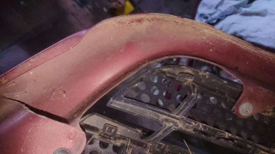 Капот Mercedes ML W163 2003г. | Фото № 12 Капот Mercedes ML W163 2003г. - Фото 12