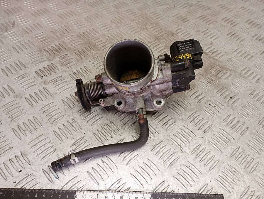 0K247189110K24720660M280122001M280140571 Заслонка дроссельная  Kia Clarus 2000г. | Фото № 1  0K247189110K24720660M280122001M280140571 Заслонка дроссельная  Kia Clarus 2000г. - Фото 1