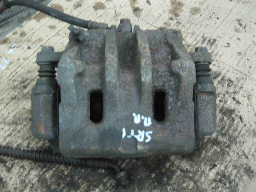 Суппорт передний правый Kia Sorento 1 JC (2002-2010) 2005г. | Фото № 1 Суппорт передний правый Kia Sorento 1 JC (2002-2010) 2005г. - Фото 1