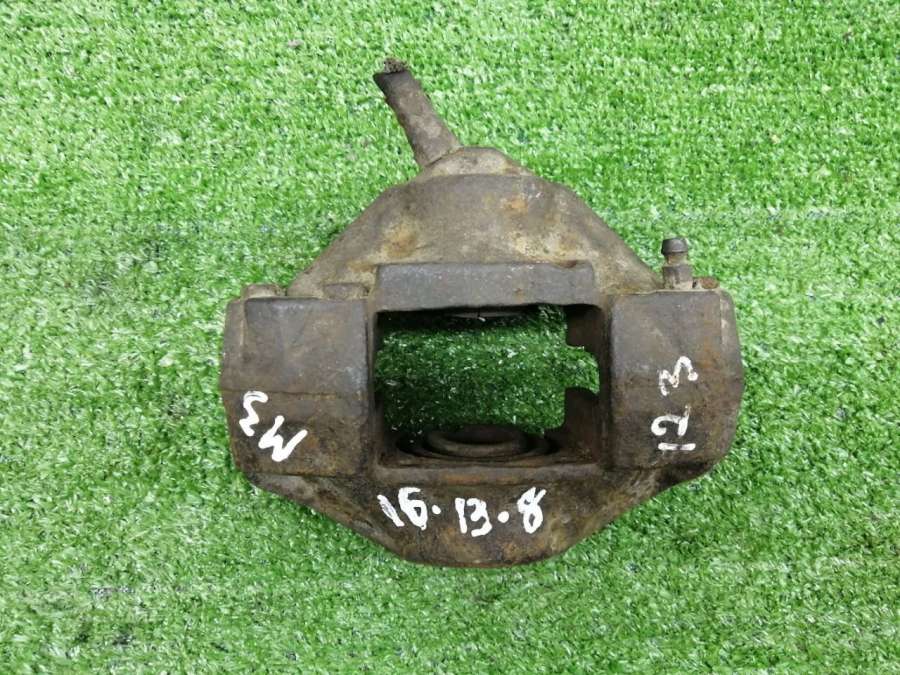 Суппорт тормозной задний правый Mercedes E W123 1985г. | Фото № 2 Суппорт тормозной задний правый Mercedes E W123 1985г. - Фото 2