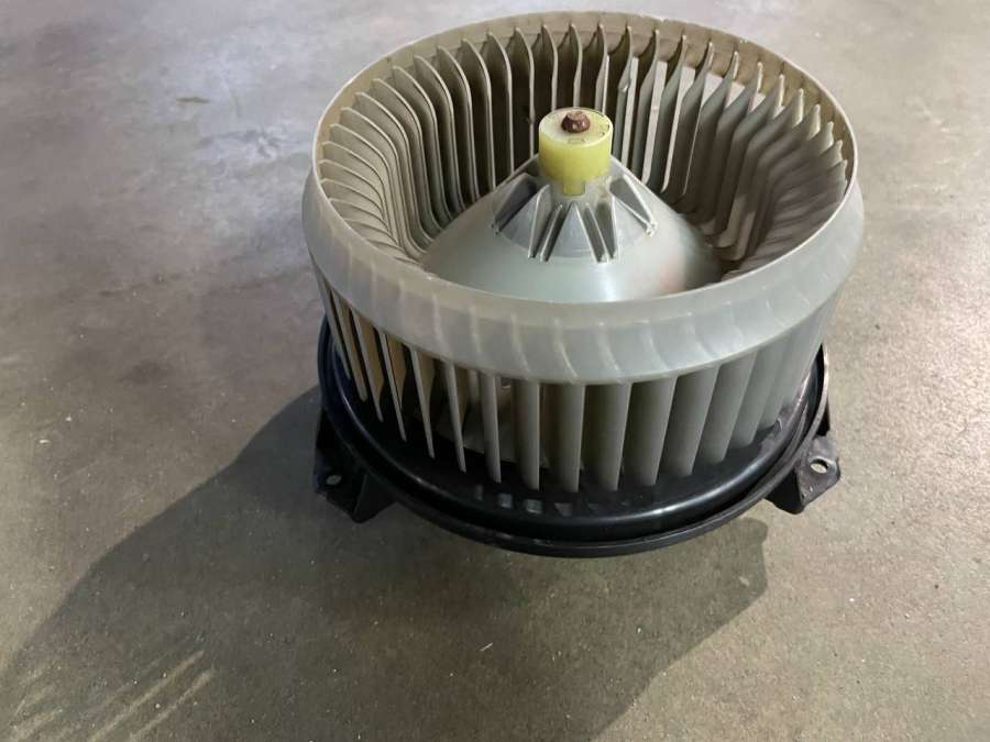 C2Z6519AV272700-5391 Моторчик печки Jaguar XF X250 2010г. | Фото № 5 C2Z6519AV272700-5391 Моторчик печки Jaguar XF X250 2010г. - Фото 5