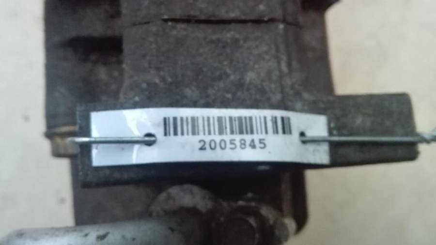 Компрессор кондиционера  Mazda Premacy 2001г. | Фото № 3   Компрессор кондиционера  Mazda Premacy 2001г. - Фото 3