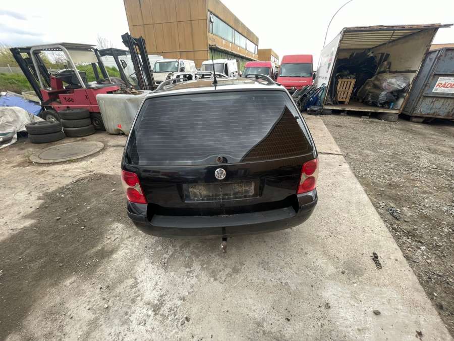 Блок управления климат-контроля  Volkswagen Passat 5 GP (2000-2005) Универсал 2002г. | Фото № 7   Блок управления климат-контроля  Volkswagen Passat 5 GP (2000-2005) Универсал 2002г. - Фото 7
