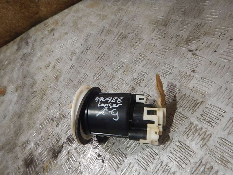 MR497413 Насос топливный электрический  Mitsubishi Lancer 0000г. | Фото № 2  MR497413 Насос топливный электрический  Mitsubishi Lancer 0000г. - Фото 2