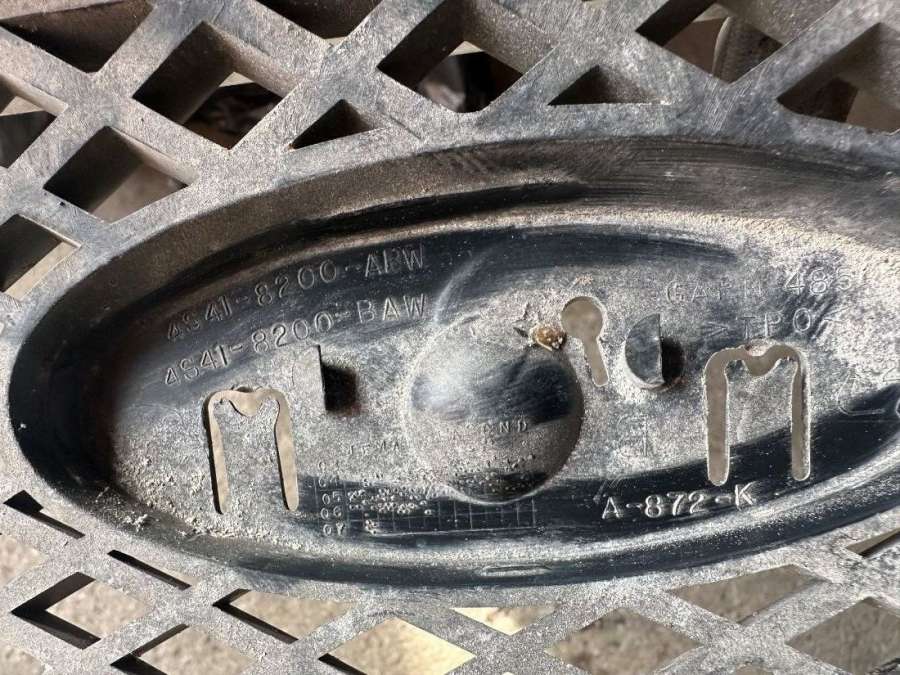 4S418200 Решетка радиатора Ford Focus 2 2006г. | Фото № 4 4S418200 Решетка радиатора Ford Focus 2 2006г. - Фото 4