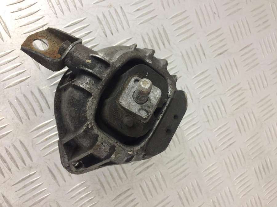 22116773248 Подушка крепления двигателя передняя правая BMW 3 купе 2007г. | Фото № 1 22116773248 Подушка крепления двигателя передняя правая BMW 3 купе 2007г. - Фото 1