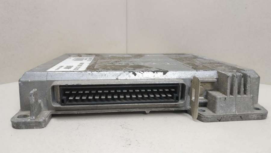 BENDIXHOM77007318027700744410S100811102B Блок управления двигателем  Renault 19 2 1996г. | Фото № 2  BENDIXHOM77007318027700744410S100811102B Блок управления двигателем  Renault 19 2 1996г. - Фото 2