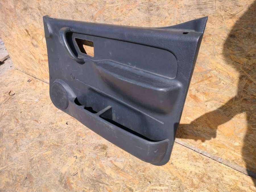 9619225877 Обшивка двери передней правой (дверная карта)  Citroen Berlingo M59 рест. фургон 2006г. | Фото № 3  9619225877 Обшивка двери передней правой (дверная карта)  Citroen Berlingo M59 рест. фургон 2006г. - Фото 3