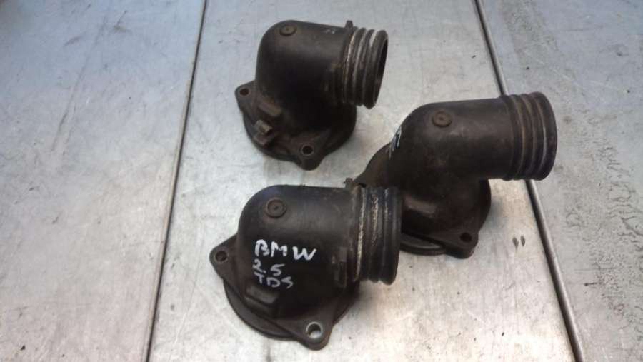 11532244828 Корпус термостата  BMW 3 E36 1995г. | Фото № 1  11532244828 Корпус термостата  BMW 3 E36 1995г. - Фото 1