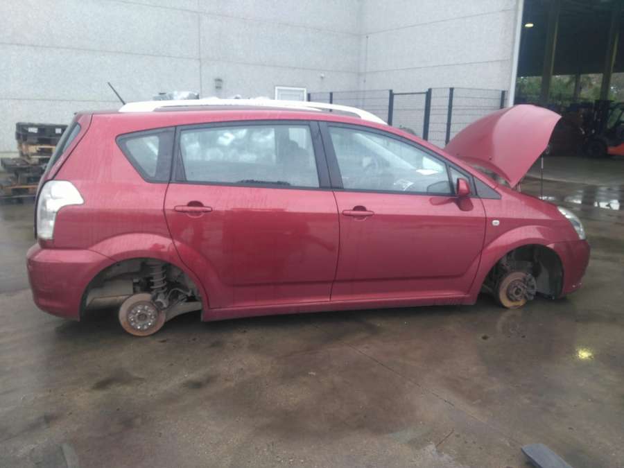 531120F020 Решетка (заглушка) в бампер центральная Toyota Corolla Verso 2 (2004-2009) Минивэн 2007г. | Фото № 6 531120F020 Решетка (заглушка) в бампер центральная Toyota Corolla Verso 2 (2004-2009) Минивэн 2007г. - Фото 6