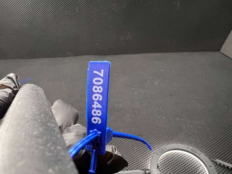 C2C360157W93A66410AA Пластик  Jaguar XF X250 CC9 2011г. | Фото № 7  C2C360157W93A66410AA Пластик  Jaguar XF X250 CC9 2011г. - Фото 7