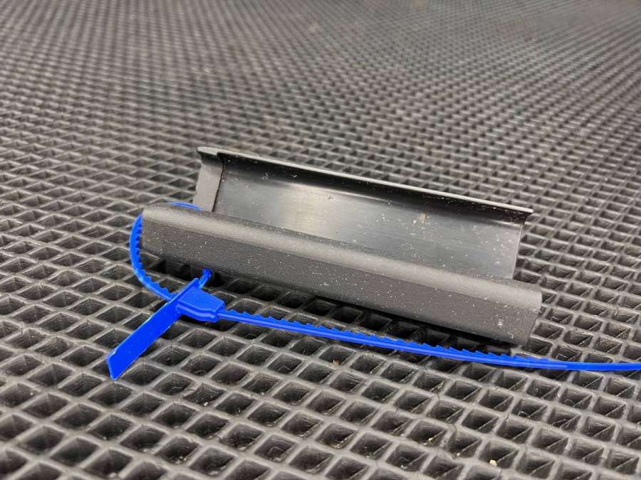 C2C360157W93A66410AA Пластик  Jaguar XF X250 CC9 2011г. | Фото № 4  C2C360157W93A66410AA Пластик  Jaguar XF X250 CC9 2011г. - Фото 4