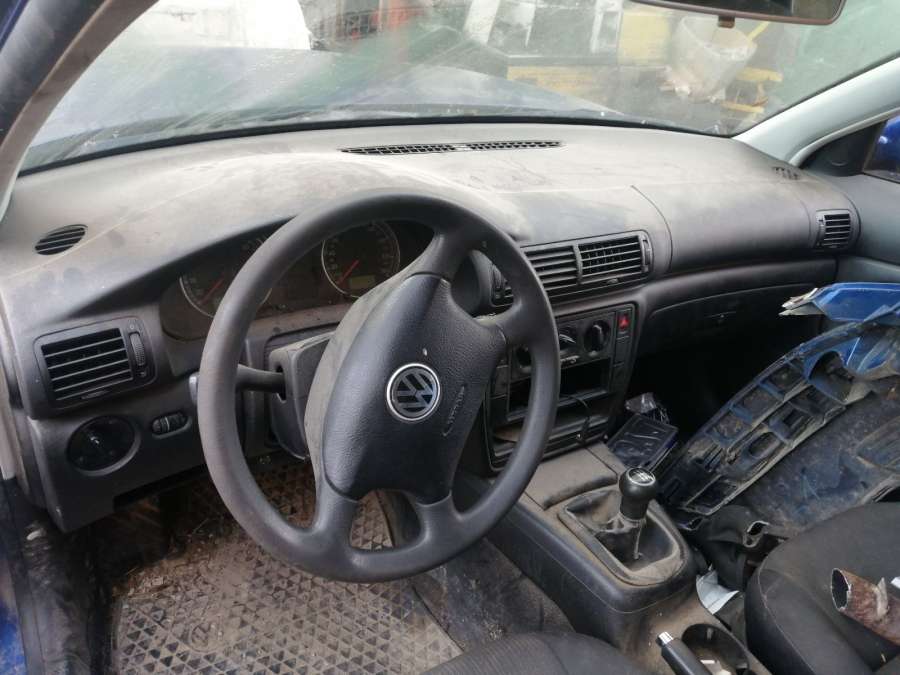 1J0959855 Кнопка стеклоподъемника Volkswagen Passat 5 GP (2000-2005) Универсал 2001г. | Фото № 7 1J0959855 Кнопка стеклоподъемника Volkswagen Passat 5 GP (2000-2005) Универсал 2001г. - Фото 7