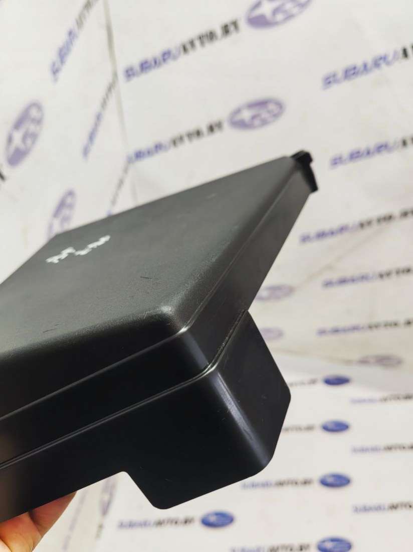 Крышка блока предохранителей Subaru Outback 6 2021г. | Фото № 7 Крышка блока предохранителей Subaru Outback 6 2021г. - Фото 7