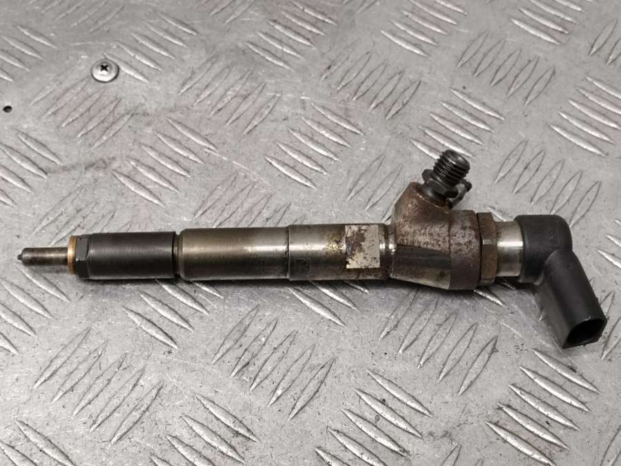 8201100113166006212R Форсунка Renault Scenic 2014г. | Фото № 2 8201100113166006212R Форсунка Renault Scenic 2014г. - Фото 2