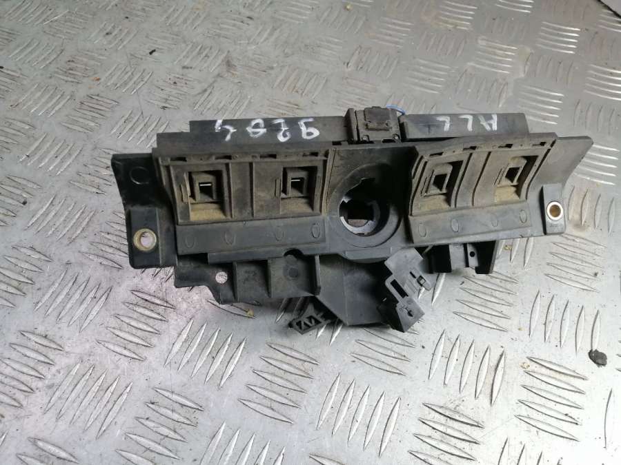 8D9827565C4B0827565H Замок крышки багажника Audi A6 C5 (S6,RS6) 2001г. | Фото № 15 8D9827565C4B0827565H Замок крышки багажника Audi A6 C5 (S6,RS6) 2001г. - Фото 15