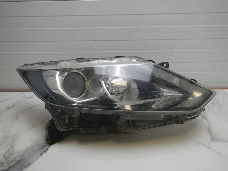 260104EH0A Фара правая Nissan Quashqai 0000г. | Фото № 1 260104EH0A Фара правая Nissan Quashqai 0000г. - Фото 1