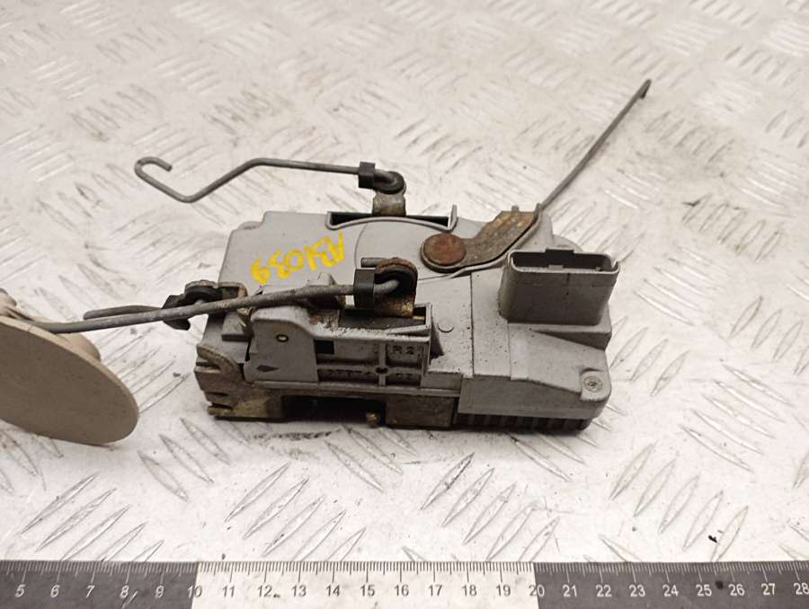 Замок двери передней правой Peugeot 406 1997г. | Фото № 3 Замок двери передней правой Peugeot 406 1997г. - Фото 3