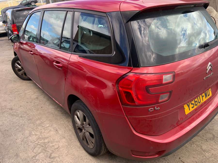 Дверь задняя правая  CITROEN C4 PICASSO 2 2014г. | Фото № 1   Дверь задняя правая  CITROEN C4 PICASSO 2 2014г. - Фото 1