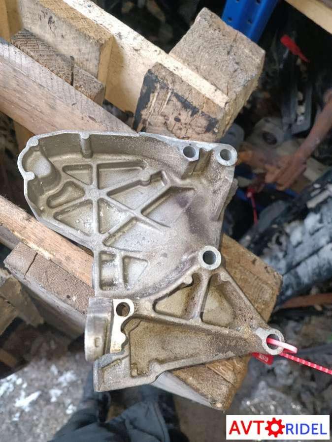 8200633253 Кронштейн двигателя Renault Megane 2 (2002-2009) 2007г. | Фото № 2 8200633253 Кронштейн двигателя Renault Megane 2 (2002-2009) 2007г. - Фото 2